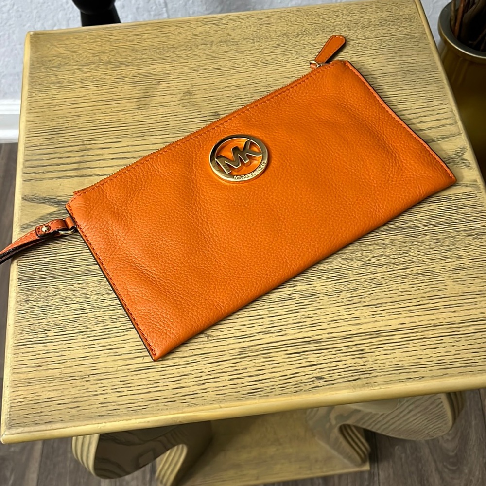 Michael Kors wristlet